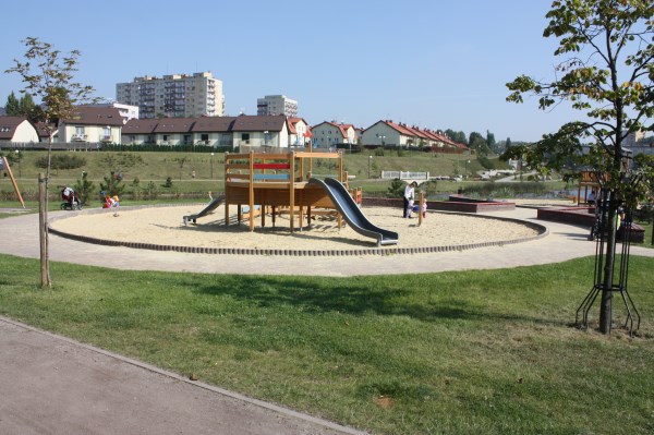 Place zabaw – realizacja Zakładu Zieleni